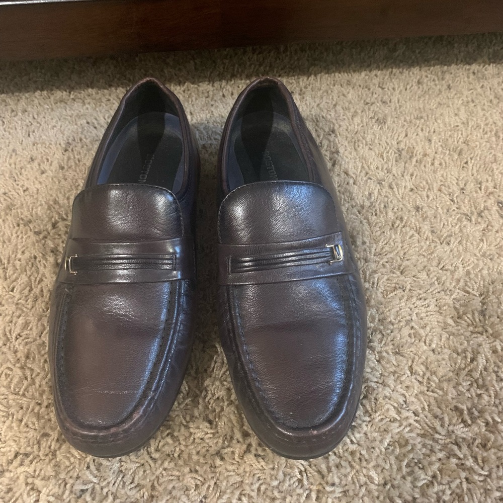 Brown/wine colored Bostonian loafer
